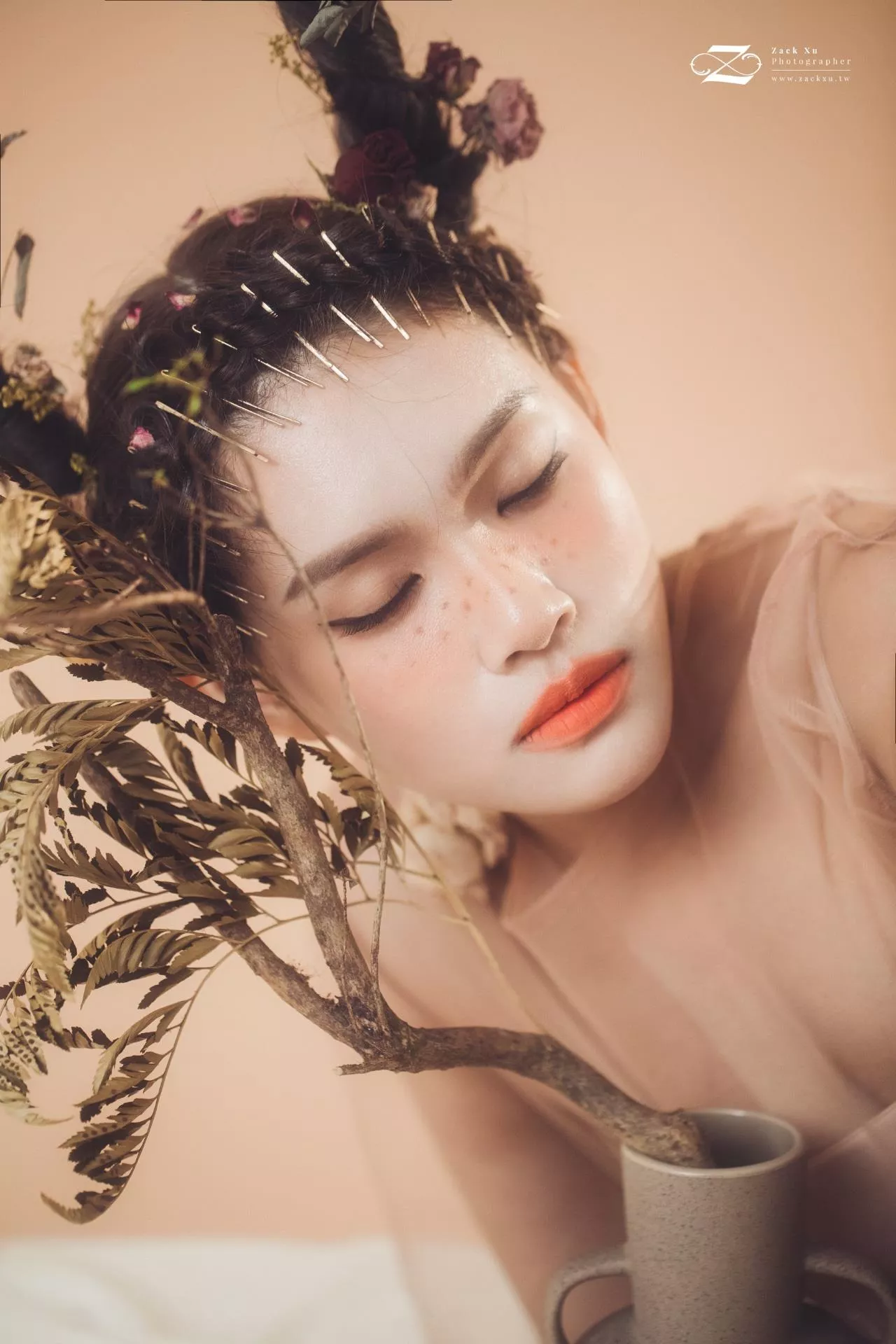 商業攝影師Zack.Xu.維澤6-【商業攝影】𝐄𝐀𝐊作品形象